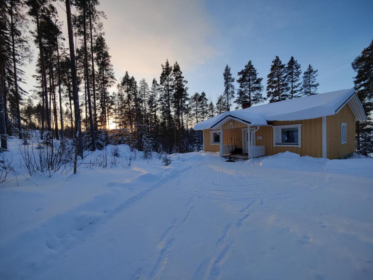 Lake Cottage Jänisvaara Kolinkylä Exteriör bild